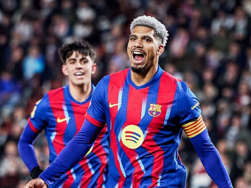 Ronald Araujo Header Scrapes La Liga Leaders Barcelona Win Over Rayo Vallecano