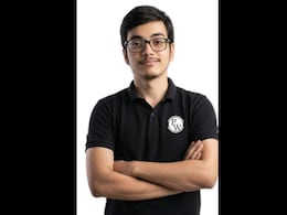 CA परीक्षा में छा गया UP का ये लड़का, आंखों की सर्जरी के बावजूद हासिल की 35वीं रैंक