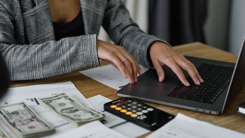 Women's Day 2026: 7 Simple Money Moves Every Indian Woman Can Start This Week