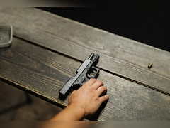 15-Year-Old US School Student Shoots Teacher Before Fatally Shooting Self