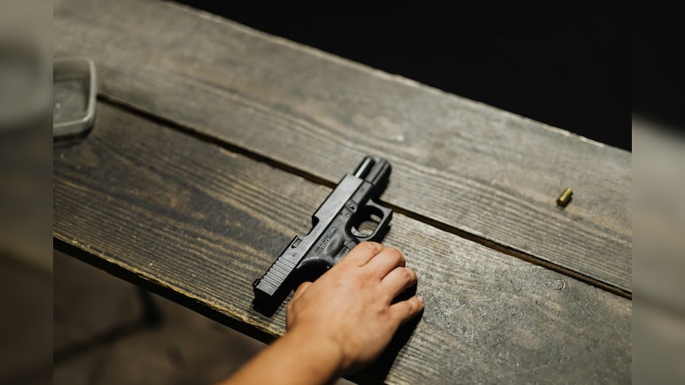 15-Year-Old US School Student Shoots Teacher Before Fatally Shooting Self