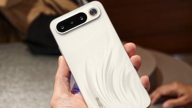 भारत का पहला 'Selfie Mirror' फोन! Realme 16 5G में कम कीमत में मिल रहे हैं दमदार फीचर्स