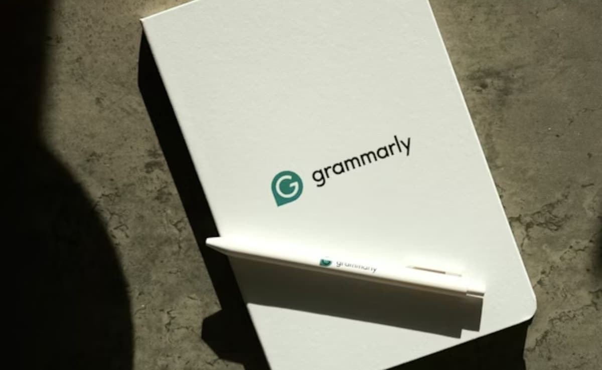 Grammarly का AI फीचर से मचा बवाल! बिना परमिशन के मशहूर लेखकों की कर रहा था नकल