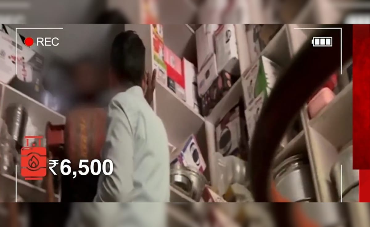 In Black Market, LPG Cylinder Selling For Rs 6,500, Refill For Rs 4,000