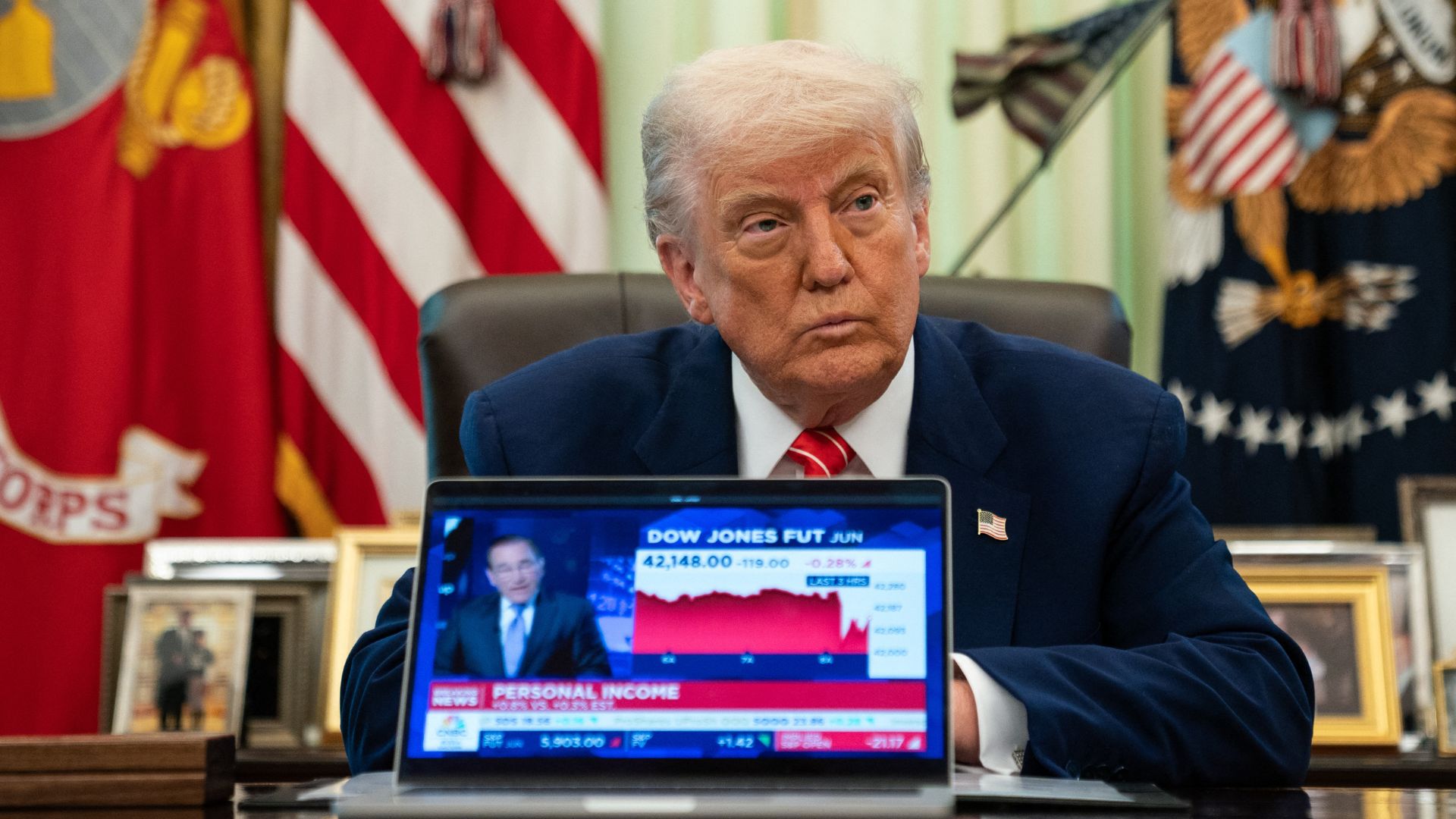 ईरान जंग से ट्रंप के करीबी छाप रहे करोड़ों रुपए? क्या पहले से मिल रही जानकारी से शेयर और सट्टा बाजार में चांदी