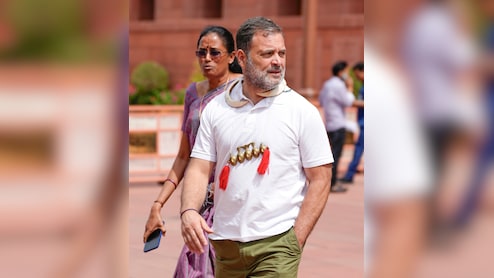 'हेडहंटर्स' का नेकलेस पहन संसद में पहुंचे राहुल गांधी, क्&zwj;या है नागालैंड की इस पारंपरिक माला का महत्&zwj;व और इतिहास