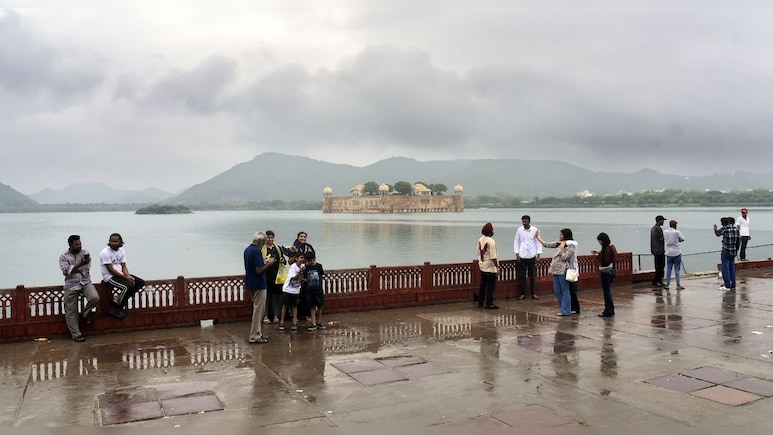 राजस्&zwj;थान में मेघगर्जन के साथ बार&zwj;िश, तापमान में कमी; IMD की नई भव&zwj;िष्&zwj;यवाणी&nbsp;