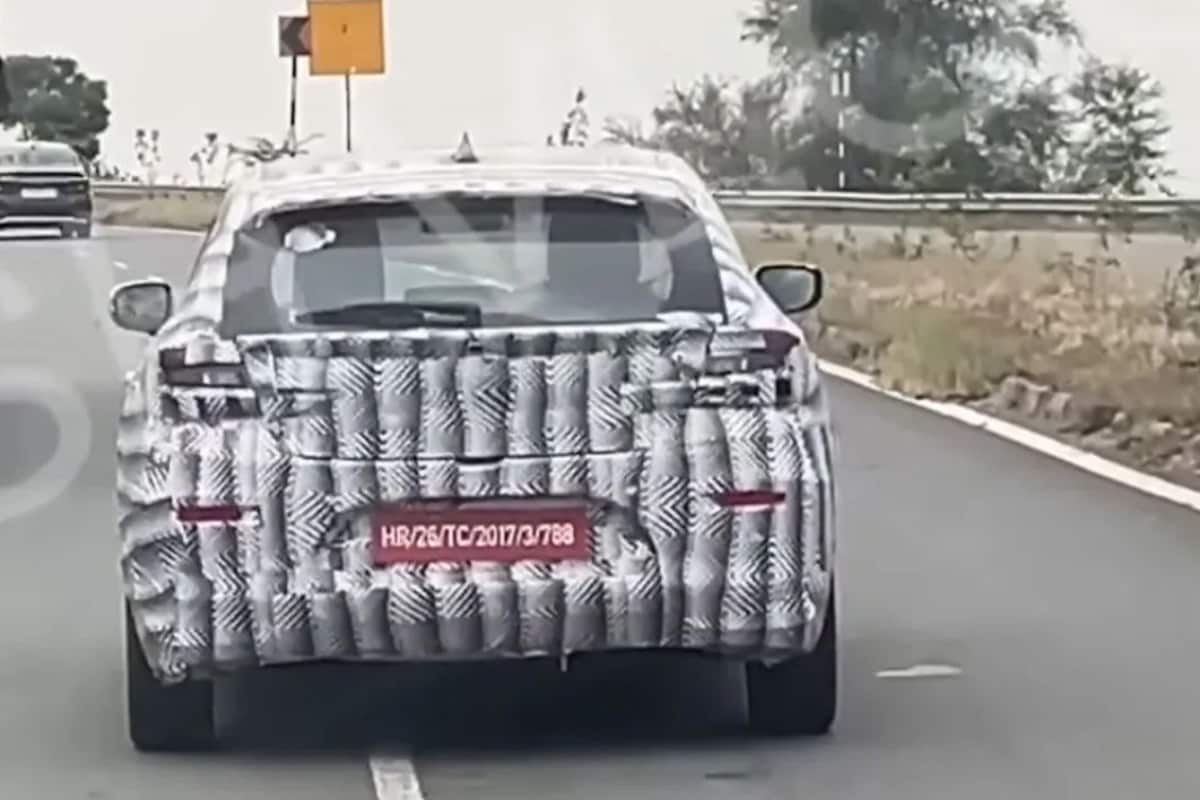 Harsh Vlogs/ YouTube