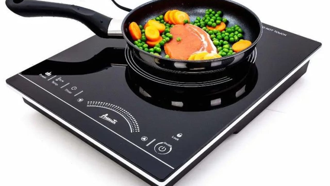 Extend Your Induction Cooktops Lifespan With This 2-Min Cleaning Trick
