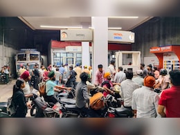 भारत में नेपाल की गाड़ियों को पेट्रोल-डीजल देना बंद, बॉर्डर के पास पेट्रोल पंप को लेकर प्रशासन का फैसला