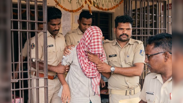 गर्ल्स होस्टल में MBA छात्रा से दुष्कर्म! 67 साल के पड़ोसी दुकानदार ने जबरन घुसकर किया रेप, गिरफ्तार&nbsp;