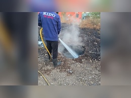 महाराष्ट्र में गैस पाइपलाइन फटने से लगी भीषण आग, उठने लगीं 20 फीट ऊंची लपटें