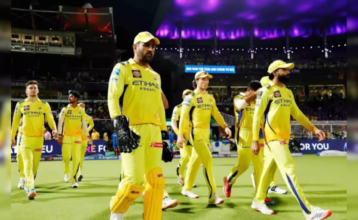 CSK vs RCB: धोनी नहीं तो नामुमकिन है ! CSK की लगातार 3 हार के बाद सोशल मीडिया पर क्या बोली पब्लिक