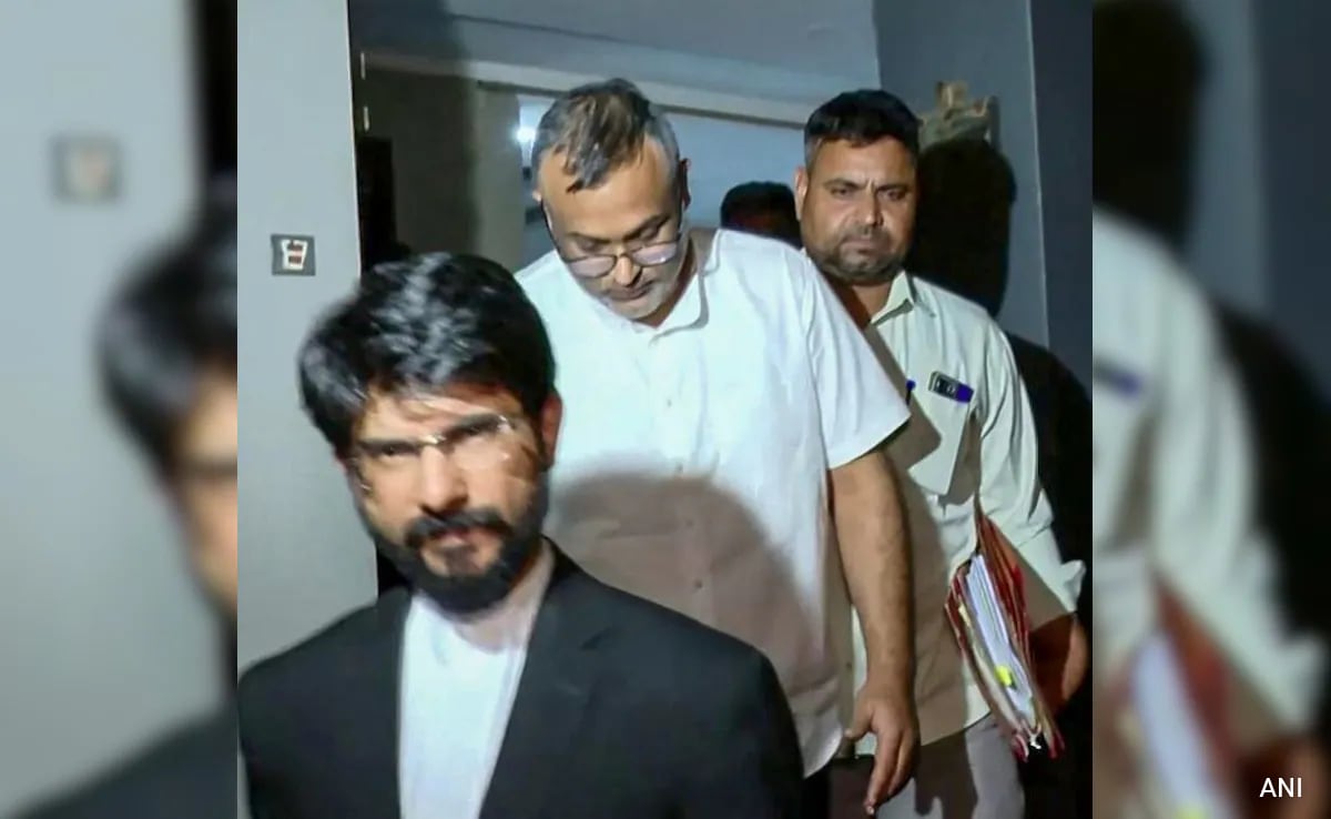 Fake Receipts, Hawala Link: The Charges Against Consultancy Firm I-PAC