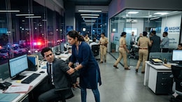 Nashik Crime: महिला पोलिसांचे वेशांतर, IT कंपनीत पोहोचल्या अन् जे घडलं... नाशिकमधील अश्लील कांड कसं उघड झालं?