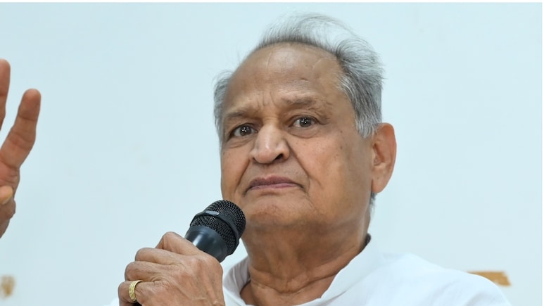 'मेरे जन्मदिन पर कोई जयपुर ना आए', राजस्थान के पूर्व CM अशोक गहलोत ने क्यों दिया ये बयान?