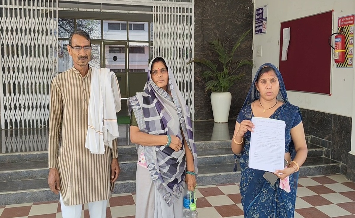 कलेक्टर मैडम ! 34 एकड़ की फसल रातों-रात गायब; सागर में किसान की फरियाद ने खड़ा किया सवाल
