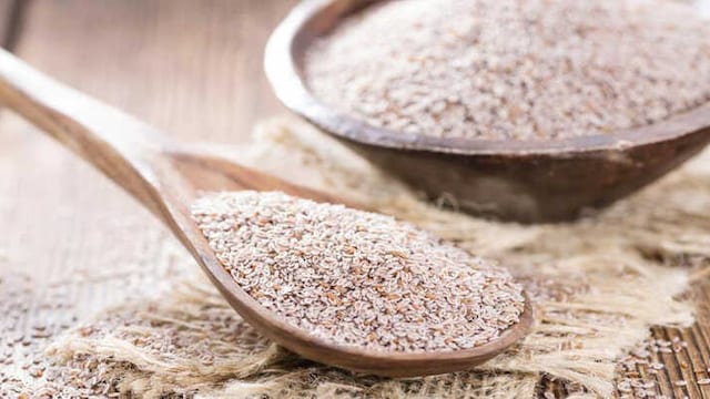 Psyllium husk is beneficial for people who have high cholesterol