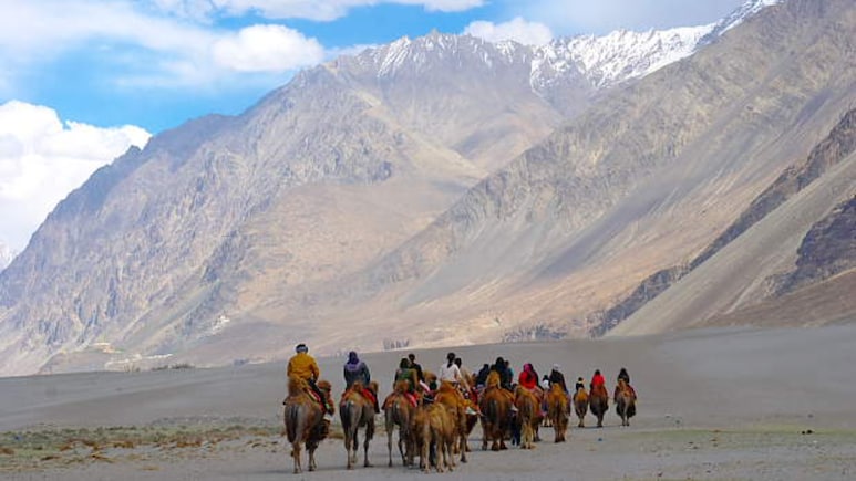 लद्दाख में लेह-कारगिल के साथ बनेंगे और 5 नए जिले, LG विनय सक्सेना ने दी गठन की मंजूरी