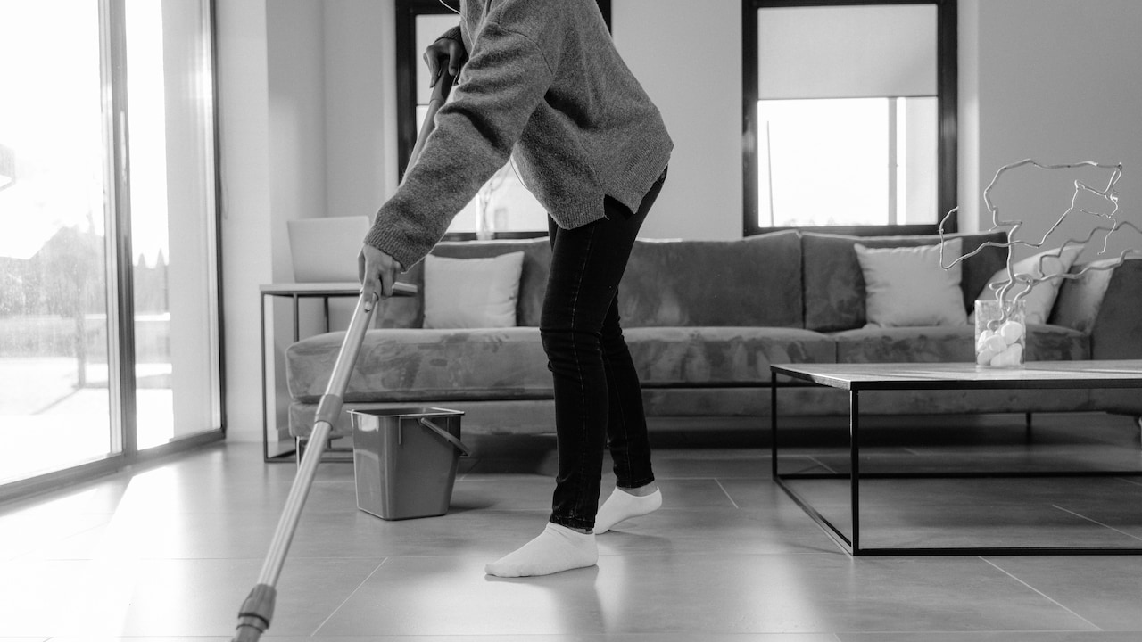5 Floor Mops That Actually Clean Corners