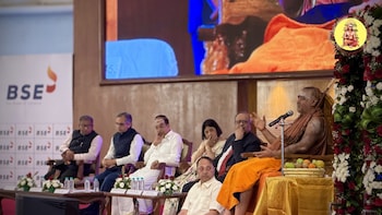 Kanchi Shankaracharya Urges Preservation Of Dharma For India's Growth At 'Dharmam Chara 2026'