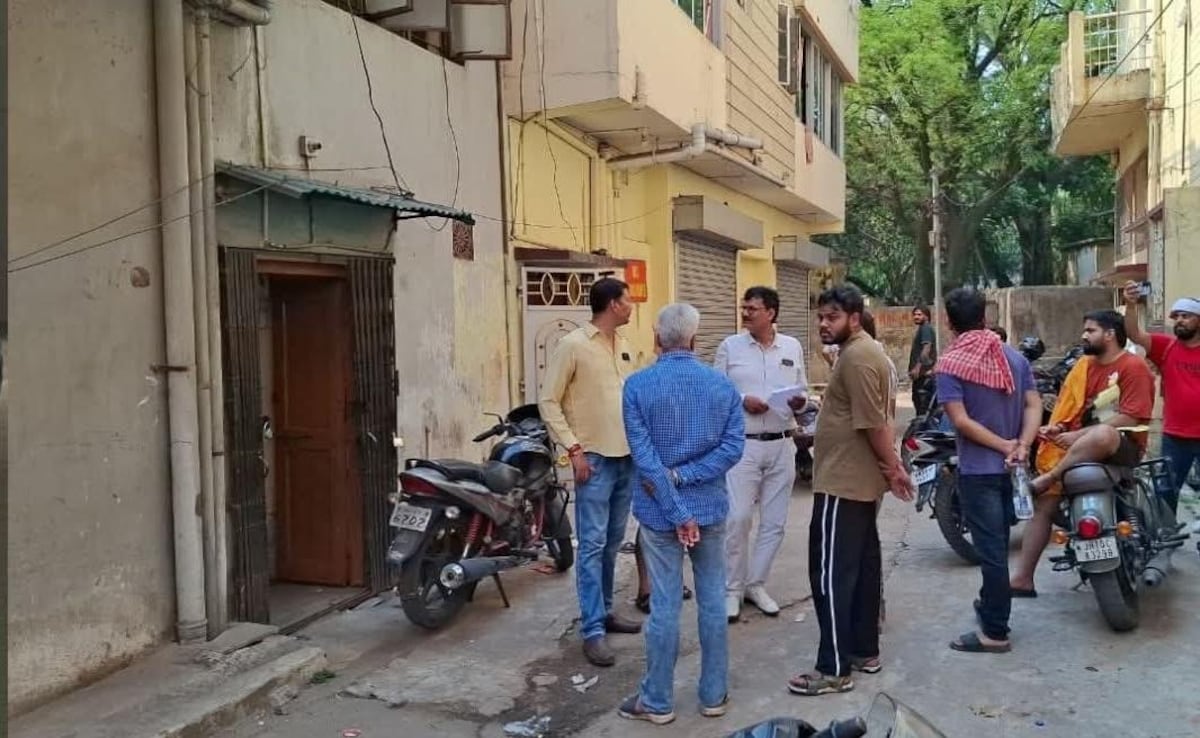 धनबाद में बड़ी वारदात: शादी में गया था परिवार, पीछे से करोड़ों के पुश्तैनी जेवर और नकदी ले उड़े चोर