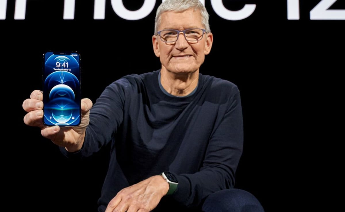 Tim Cook ने CEO पद छोड़ने के 3 बड़े कारण बताए, जानिए अब Apple में क्या करेंगे टिम