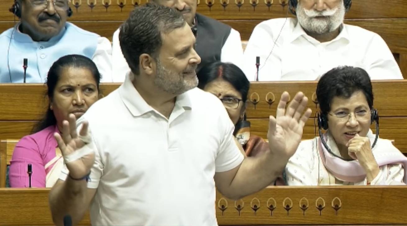 Parliament LIVE Updates: महिला आरक्षण पर लोकसभा में बोल रहे राहुल गांधी, सुनाया इंदिरा गांधी का किस्सा