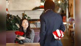 कुंवारों की चमकी किस्मत, पार्टनर ढूंढने के लिए ये सरकार देगी सलाना इतने रुपये