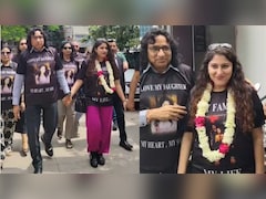 Drums, Sweets, Support: Meerut Father Celebrates Daughter's Divorce