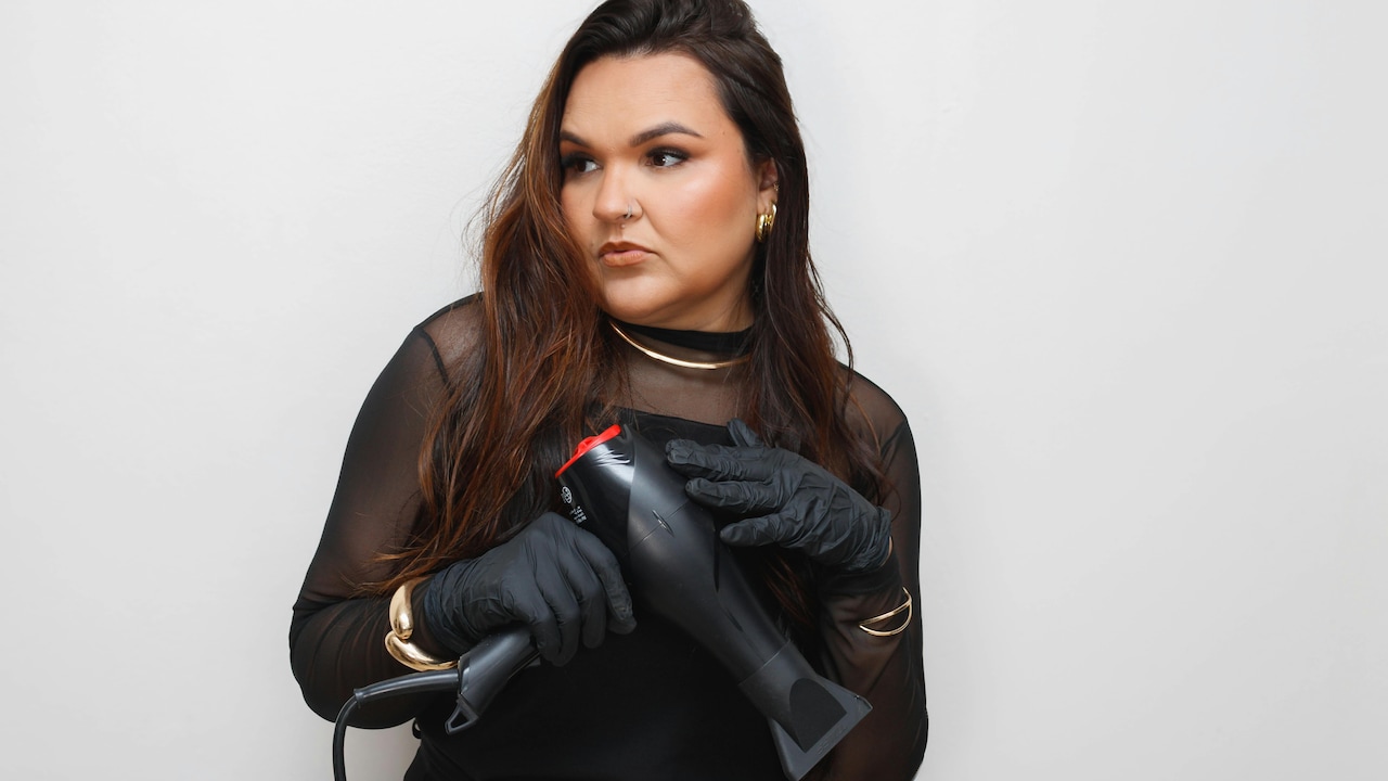 Do Ionic Hair Dryers Reduce Frizz? Benefits, Science, And Buying Guide