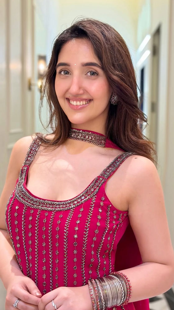 Ashnoor Kaur&rsquo;s Stunning Ethnic Look