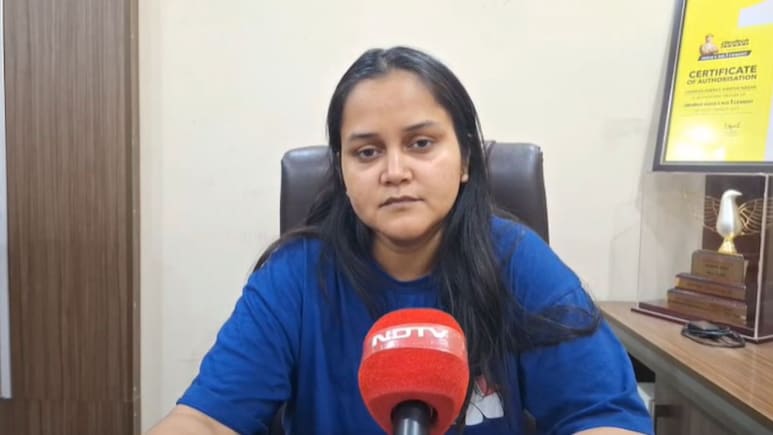 ''भगवान जो करवा रहे, वो कर रही'', पहलगाम में पति को खोने वाली महिला ने आंखों में आंसू लिए सरकार से की एक मांग