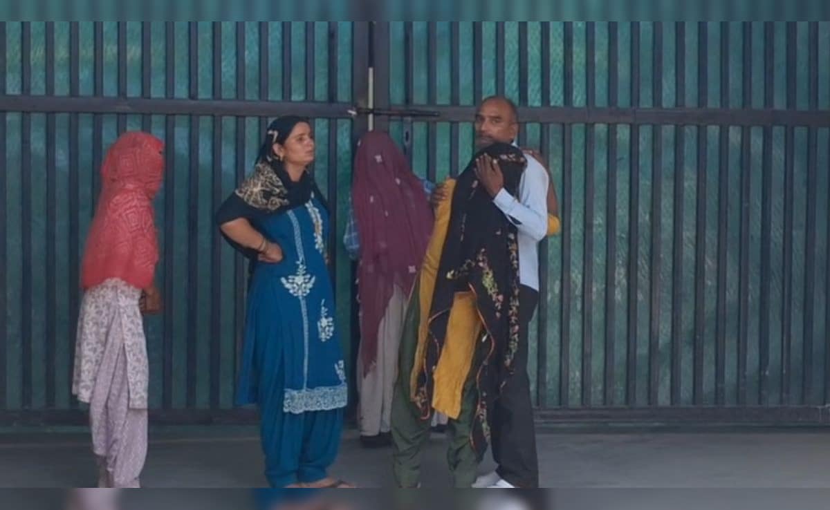 Haryana: घर के फर्श पर पड़ी मिलीं मां- बेटी की लाशें, 4 महीने के पोते के साथ परिवार गायब, मायके ने लगाया हत्या का आरोप