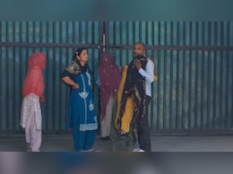 Haryana: घर के फर्श पर पड़ी मिलीं मां- बेटी की लाशें, 4 महीने के पोते के साथ परिवार गायब, मायके ने लगाया हत्या का आरोप