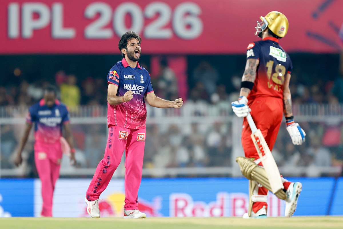 RR vs RCB LIVE Score, IPL 2026 Updates: जितेश शर्मा 5 रन बनाकर आउट, बेंगलुरु की आधी टीम 76 पर लौटी पवेलियन