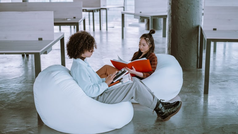 AI Impact On Real Estate: Automation, Hybrid Work Cutting Office Demand?
