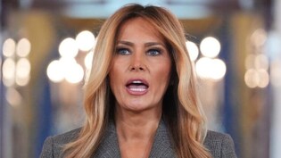 'मैं एपस्टीन की पीड़िता नहीं हूं', जेफ्री एपस्टीन से रिश्तों पर खुलकर बोलीं मेलानिया ट्रंप, आरोप को बताया झूठ