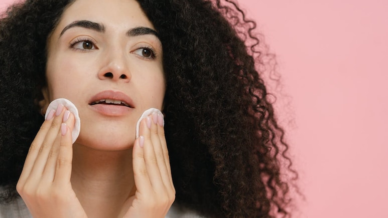 When Jamun Meets Science: A Skincare Ritual That Gently Rewrites Your Acne Story