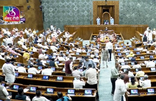 Parliament Monsoon Session 2026 LIVE Updates: विपक्ष का हंगामा, लोकसभा और राज्यसभा की कार्यवाही स्थगित