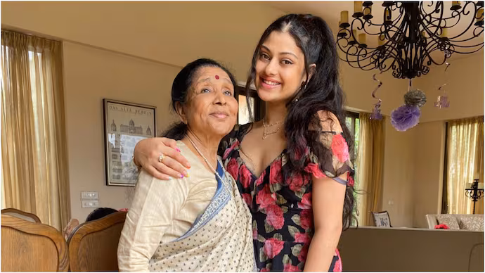 When Asha Bhosle Spoke About Grooming Granddaughter Zanai As Playback Singer: "I Want To Prepare Her As A Singer Myself"