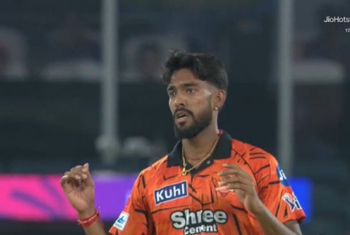 प्रफुल हिंगे ने रचा इतिहास, जो 18 साल में बड़े-बड़े बॉलर नहीं कर सके, वह प्रफुल ने पहल ही मैच में कर डाला