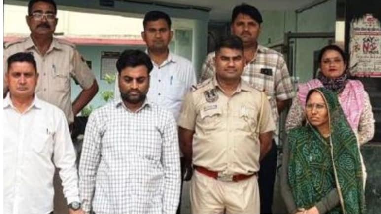 वास्तु के हिसाब से मसालों के डिब्बे में रखे 50 लाख रुपये, 10 साल पुराने नौकर ने डॉक्टर को लूटा