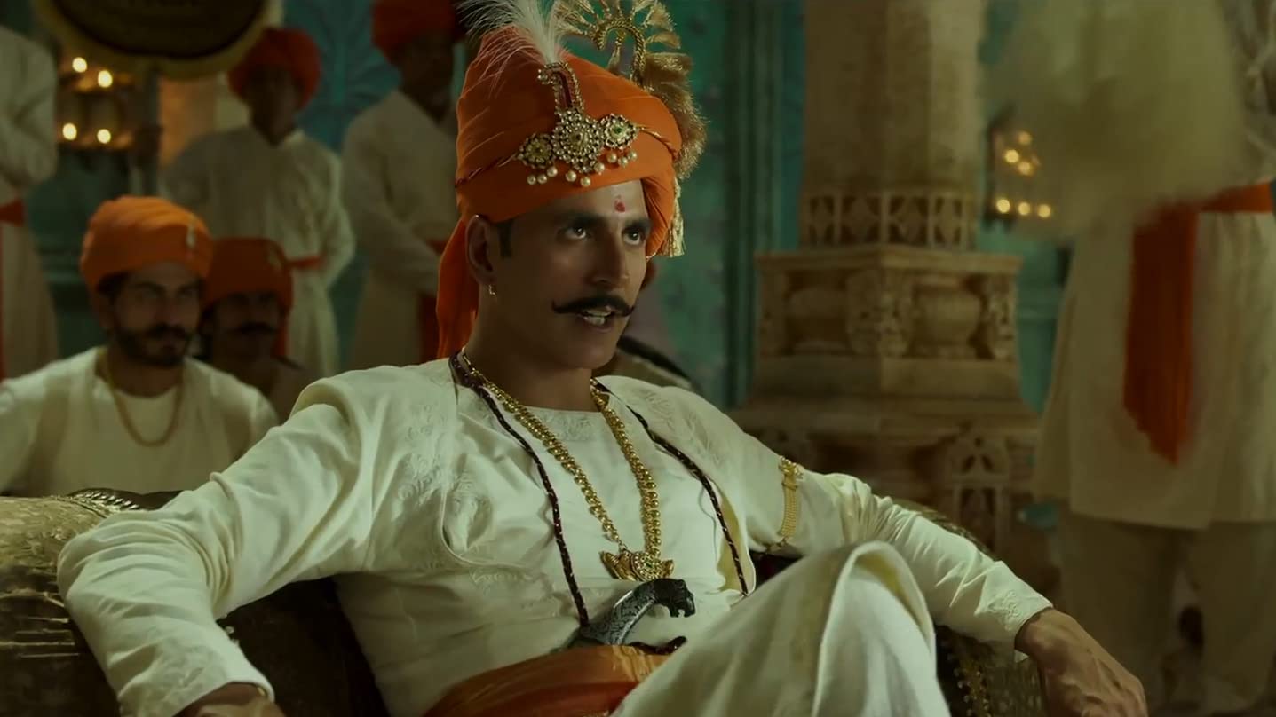 Akshay Kumar Reacts To Backlash Over Fake Moustache In <i>Samrat Prithviraj</i>: "I Am Sorry"