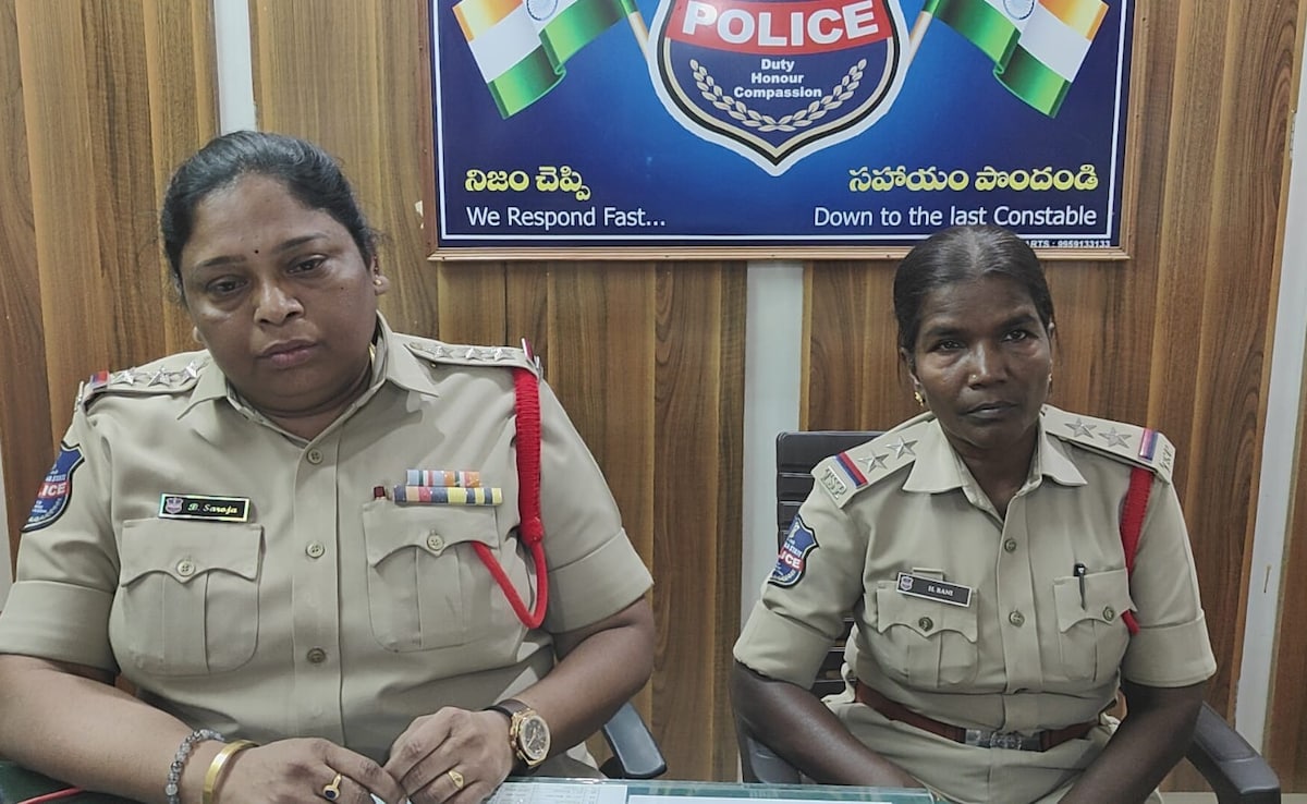 Case Filed Against 2 Telangana Women Police Officers For Asking Bribery