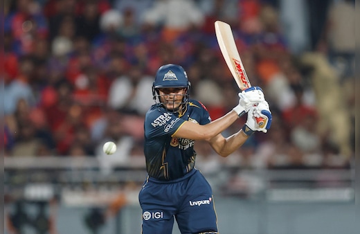 DC vs GT LIVE Score, IPL 2026: कुलदीप यादव की फिरकी का चला जादू, जोस बटलर लौटे पवेलियन