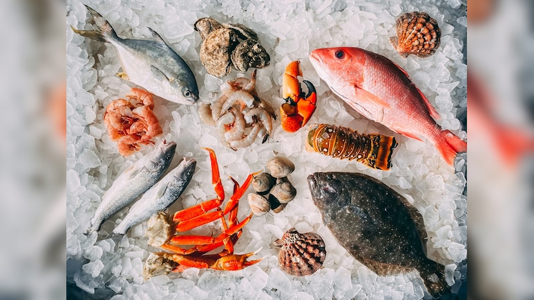 Sea Food खाने के हैं शौकीन तो हो जाएं सावधान! बन सकते हैं अंधे! नए वायरस को लेकर वैज्ञानिकों ने दी चेतावनी