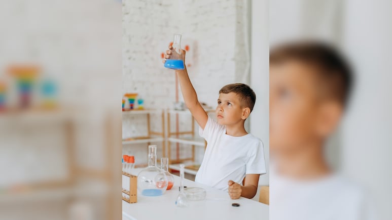 बच्&zwj;चे को इन तरीकों से पढाएं Science, लाएगा 100 में से 100 नंबर