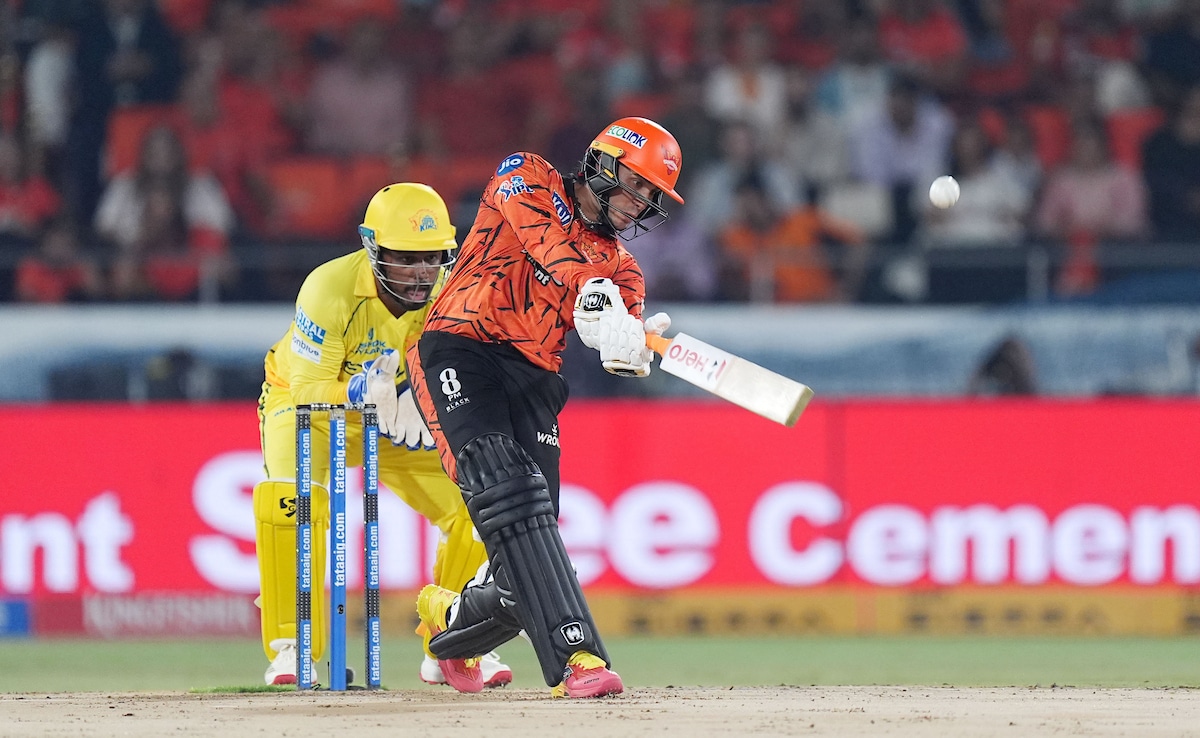 SRH vs CSK LIVE Score, IPL 2026: 4, 4, 4, 6, 6 - Abhishek Sharma Matches Vaibhav Sooryavanshi, Slams Stunning 50