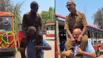 रिटायरमेंट पर बस ड्राइवर को मिली 'जय-वीरू' स्टाइल में विदाई, कंधे पर बिठा कर पूरे डिपो में घुमाया, वीडियो वायरल